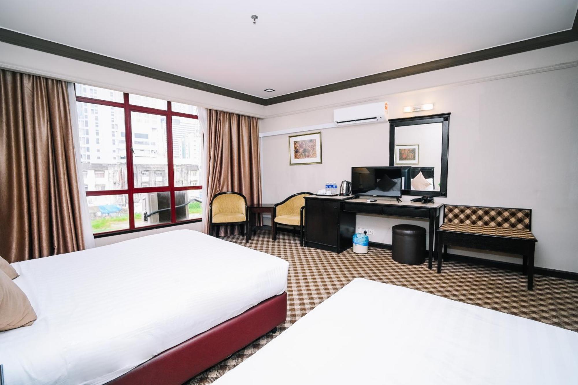Deluxe Triple Room